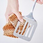スコッチ・ブライト™ グリーナークリーン PLAメッシュネットは、植物由来プラスチックを使用したネットスポンジです。